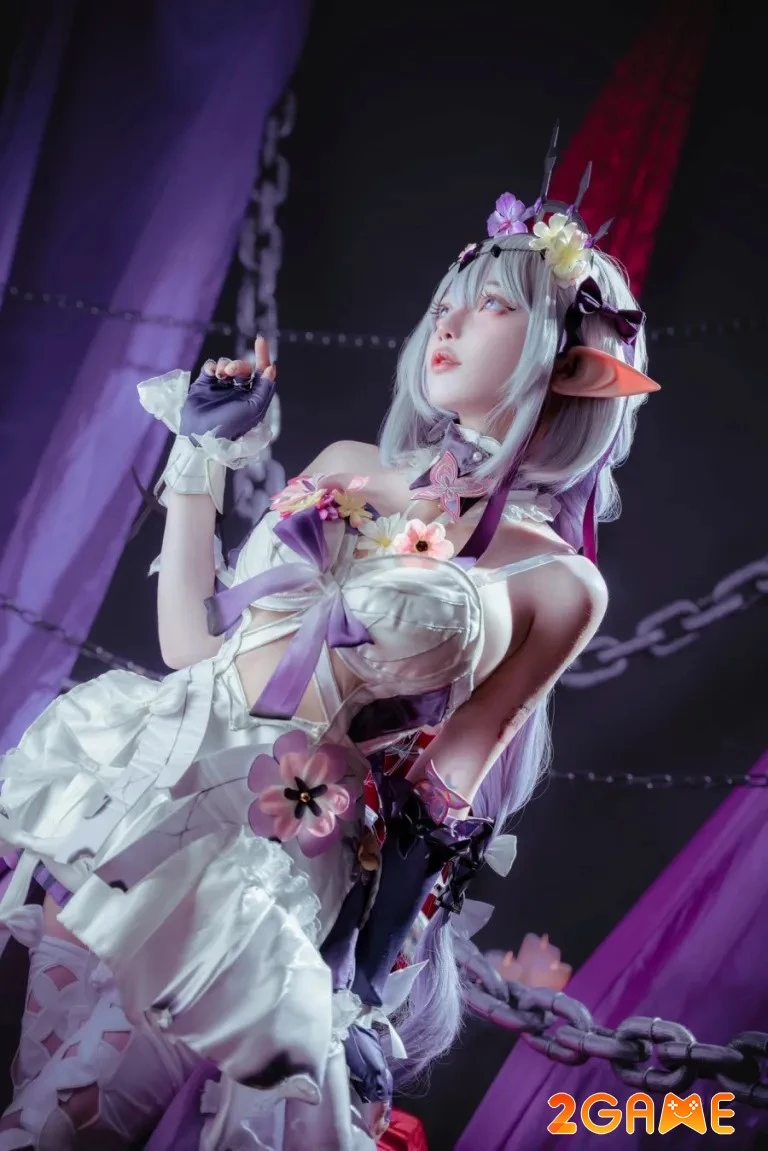 Le Josette hóa thân thành Castorice trong bộ ảnh cosplay mới nhất