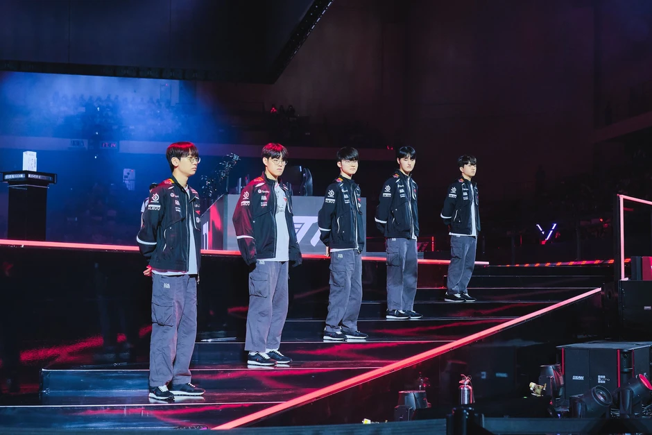 "Sự trăn trở" của Faker tại MSI "Sự trăn trở" của Faker tại MSI