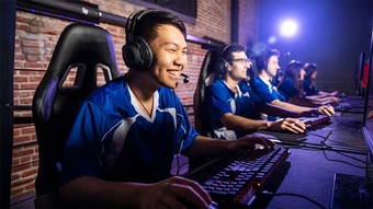 65% người trẻ muốn Esports vào trường học: Nghề game thủ chuyên nghiệp đang được nhìn nhận khác?