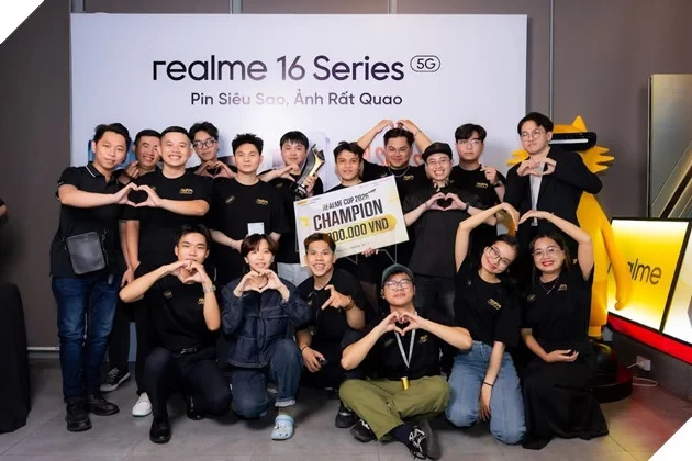 Chung kết realme Cup 2026 bùng nổ tại TP.HCM, hàng trăm sinh viên cháy hết mình cùng Liên Quân Mobile