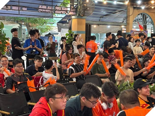 Cộng đồng Liên Quân Mobile bùng nổ cùng Watch Party Chung kết ĐTDV Mùa Xuân 2026 giữa FPT x Flash