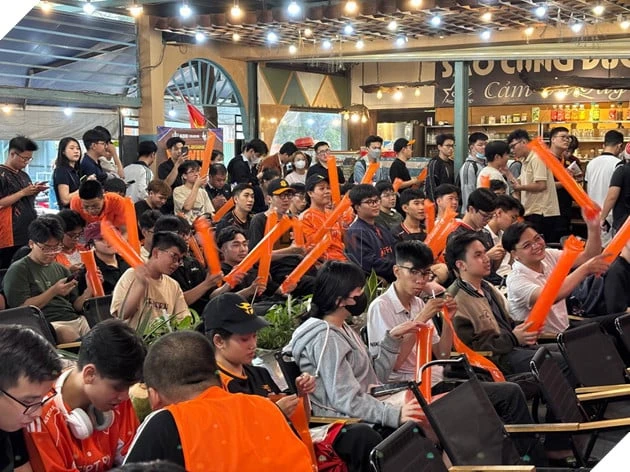 Cộng đồng Liên Quân Mobile bùng nổ cùng Watch Party Chung kết ĐTDV Mùa Xuân 2026 giữa FPT x Flash
