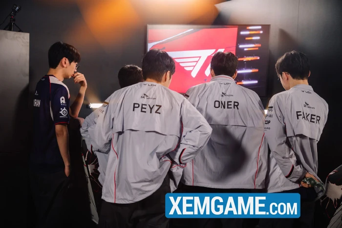 Cựu vương CKTG Baolan cũng bối rối trước cấm chọn của T1 tại MSI 2026