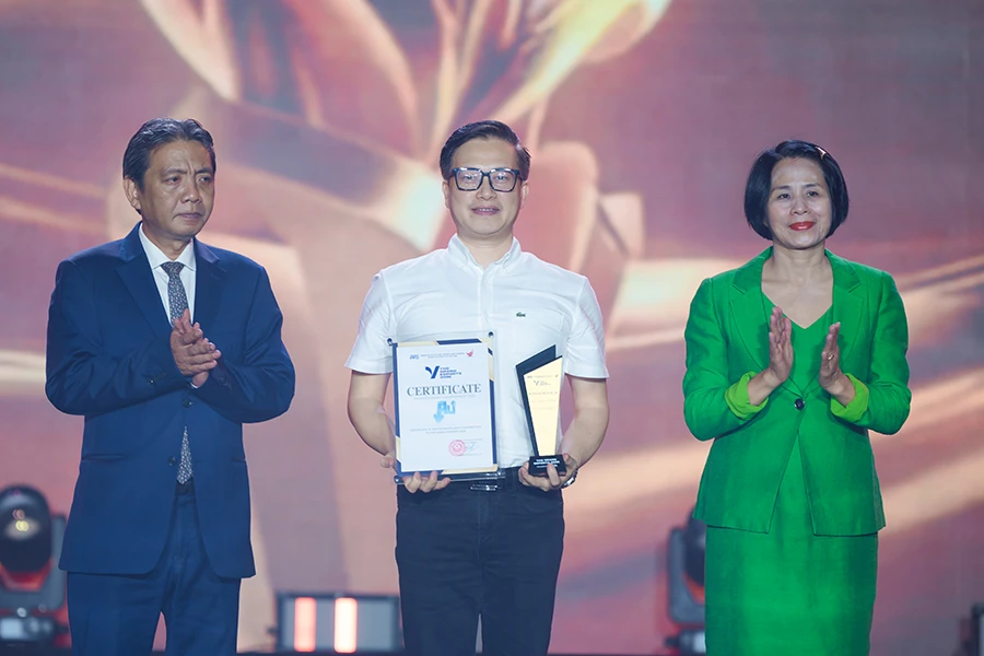 Đêm Gala The Grand Esports 2026 thắp sáng lễ hội văn hóa số, mở rộng giá trị vượt ngoài Esports