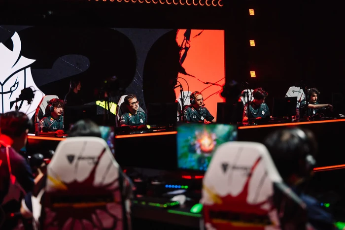 Dù thua trắng trước HLE, G2 Esports vẫn lập kỷ lục "đặc biệt" trong lịch sử MSI Dù thua trắng trước HLE, G2 Esports vẫn lập kỷ lục "đặc biệt" trong lịch sử MSI