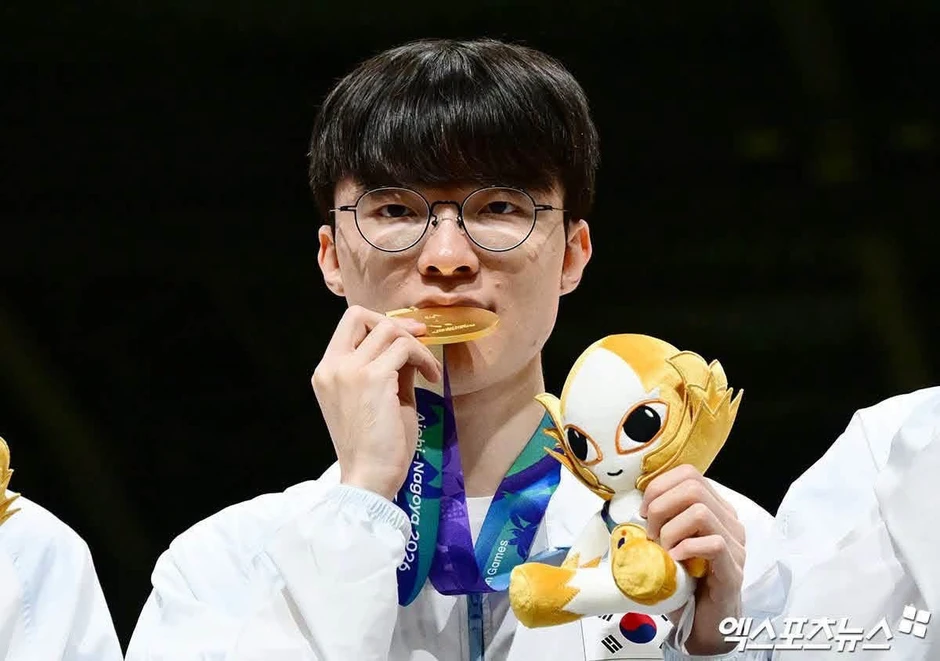 Faker chia sẻ về vấn đề lớn nhất của bản thân hiện tại Faker chia sẻ về vấn đề lớn nhất của bản thân hiện tại