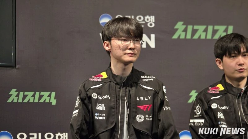 Faker đang khiến người hâm mộ phải lo ngại Faker đang khiến người hâm mộ phải lo ngại