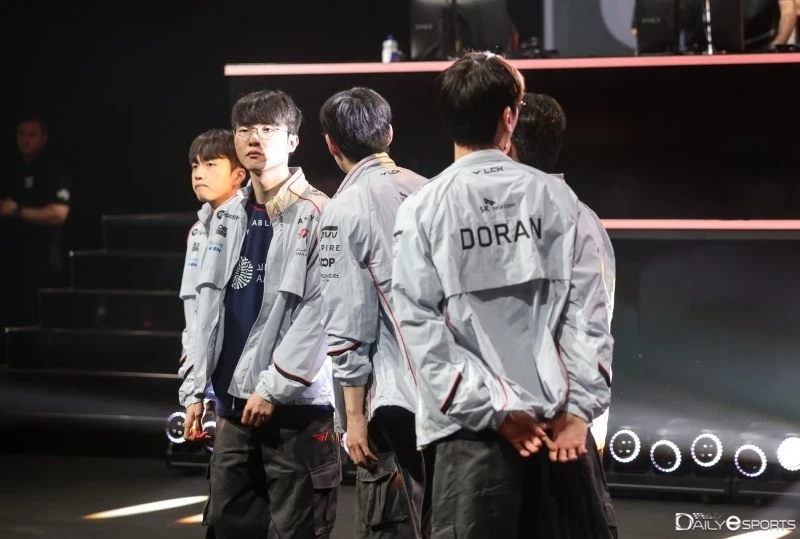 Giải đấu 9 năm Faker không thể vô địch