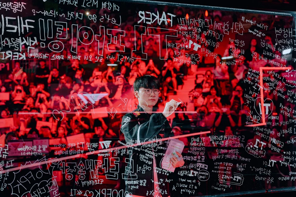 Gumayusi chưa thể vượt qua kỷ lục của Faker tại MSI Gumayusi chưa thể vượt qua kỷ lục của Faker tại MSI