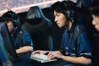 HongSuo: "Tôi muốn đối đầu T1 và học hỏi từ Faker"