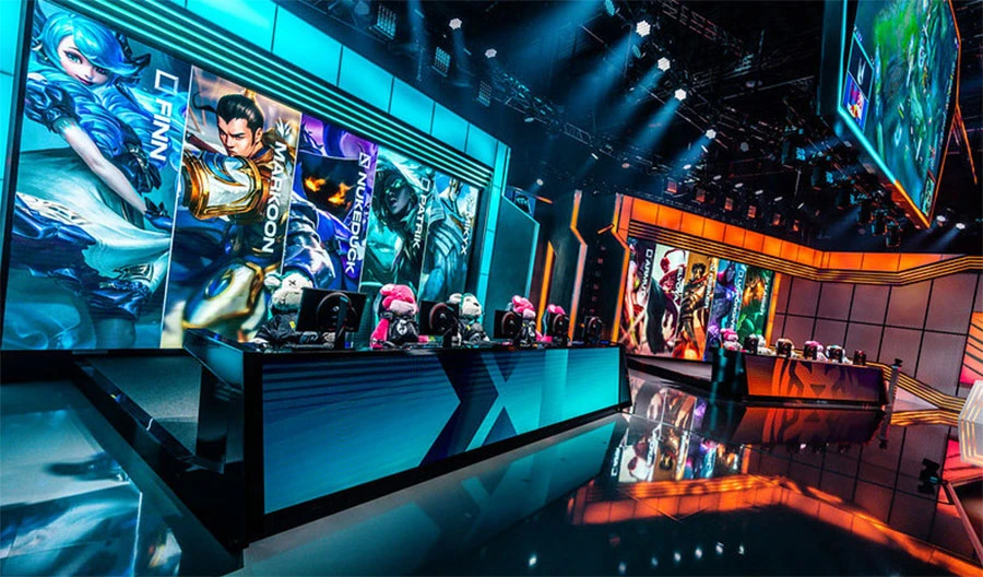 LEC tiếp tục ở lại Berlin đến 2027, Riot Games phủ nhận tin đồn “thi đấu hoàn toàn online” LEC tiếp tục ở lại Berlin đến 2027, Riot Games phủ nhận tin đồn “thi đấu hoàn toàn online”