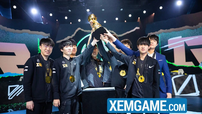 RNG có dấu hiệu comeback LPL sau khi giải thể