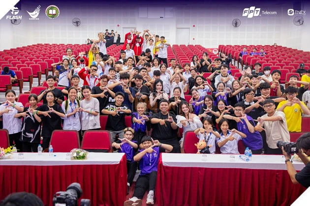 Siêu Đại kiện tướng Lê Quang Liêm gia nhập Team Flash: Sự Kết Hợp Mở Ra Chương Mới Cho Esports Việt Nam