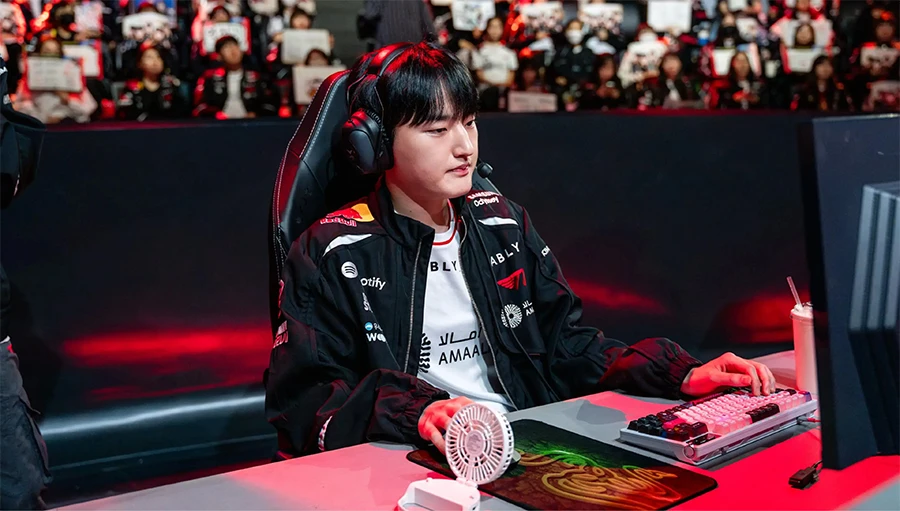 T1 Peyz viết lại lịch sử LMHT với pentakill thứ 13 trong sự nghiệp T1 Peyz viết lại lịch sử LMHT với pentakill thứ 13 trong sự nghiệp