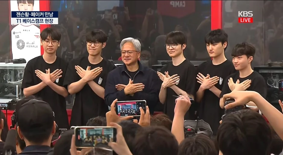 Tới Hàn Quốc, CEO Nvidia phải gặp Faker, trước cả chủ tịch LG, Hyundai