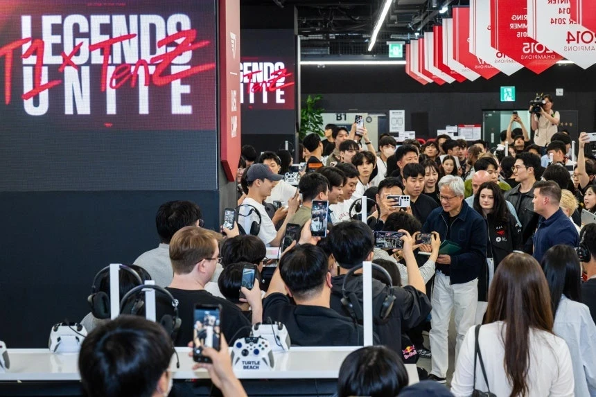 Tới Hàn Quốc, CEO Nvidia phải gặp Faker, trước cả chủ tịch LG, Hyundai