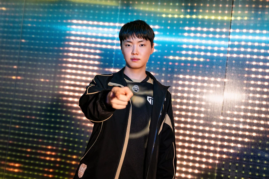 Trận thua của HLE vô tình khiến Road to MSI 2026 càng thêm khó lường Trận thua của HLE vô tình khiến Road to MSI 2026 càng thêm khó lường