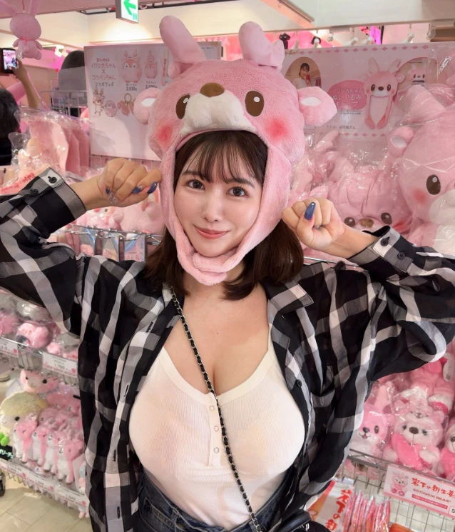 Bị đăng ảnh "dìm hàng", nghi ngờ dao kéo vòng một, hot girl bức xúc lên tiếng, khẳng định sự thật Bị đăng ảnh "dìm hàng", nghi ngờ dao kéo vòng một, hot girl bức xúc lên tiếng, khẳng định sự thật