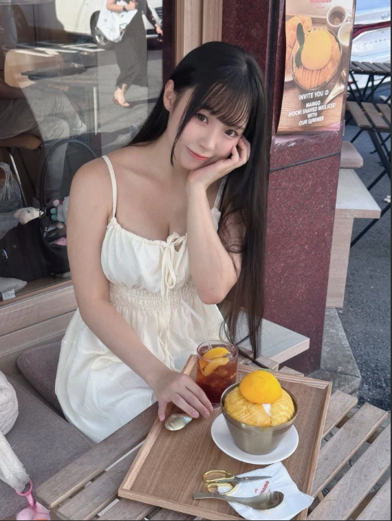 Bị kẻ xấu giả mạo hình ảnh gợi cảm để trục lợi, hot girl xinh đẹp bức xúc lên tiếng