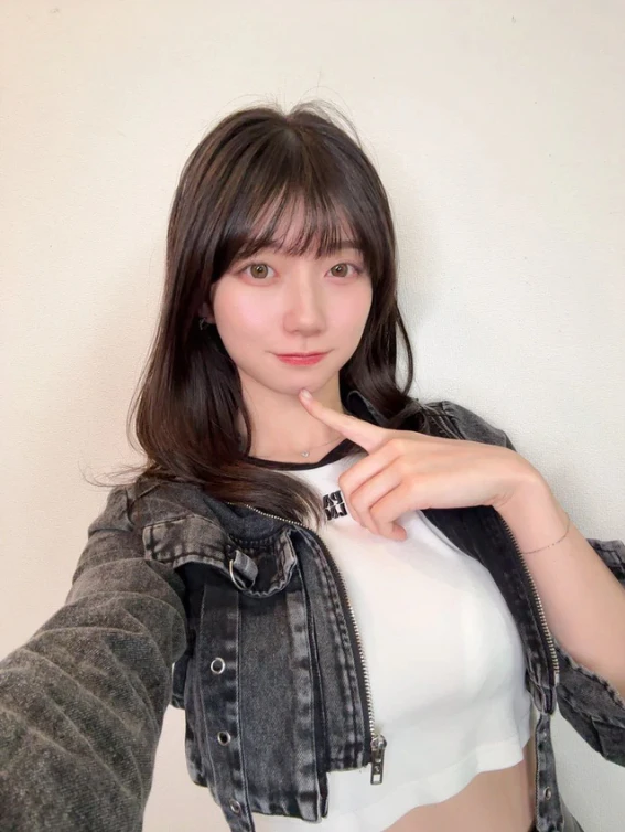 Chơi game kinh dị, "hậu bối" của Yua Mikami khóc thét vì sợ, hướng tới hình tượng hot girl đa tài