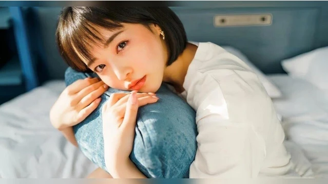 Đang nổi tiếng, hot girl Nhật bất ngờ tuyên bố tạm dừng sự nghiệp, rời quê nhà để bắt đầu cuộc sống hoàn toàn mới Đang nổi tiếng, hot girl Nhật bất ngờ tuyên bố tạm dừng sự nghiệp, rời quê nhà để bắt đầu cuộc sống hoàn toàn mới