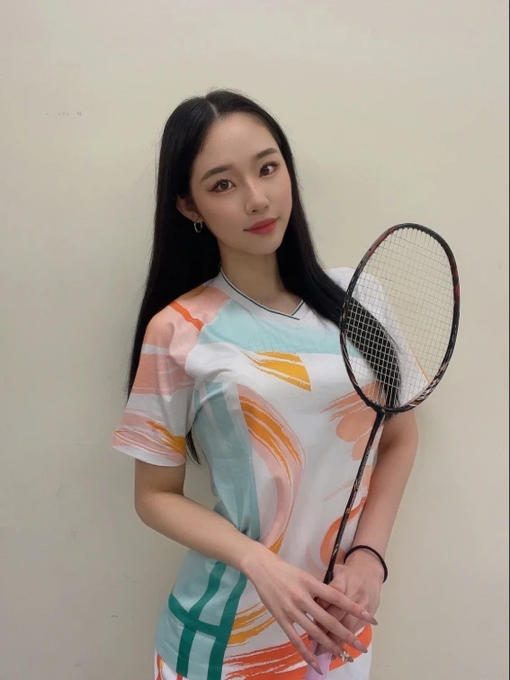 Hot girl gây sốt vì vóc dáng quá hoàn hảo, phải tự chứng minh mình không phải là AI