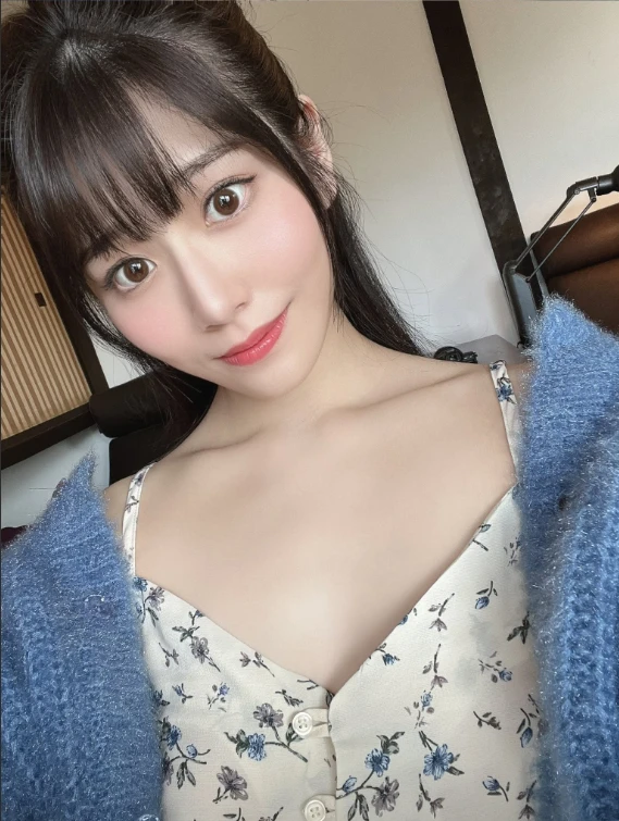 Hot girl nổi tiếng bất ngờ dính drama không đáng có, từng bật khóc khi bị coi là "người kế nhiệm" Yua Mikami Hot girl nổi tiếng bất ngờ dính drama không đáng có, từng bật khóc khi bị coi là "người kế nhiệm" Yua Mikami