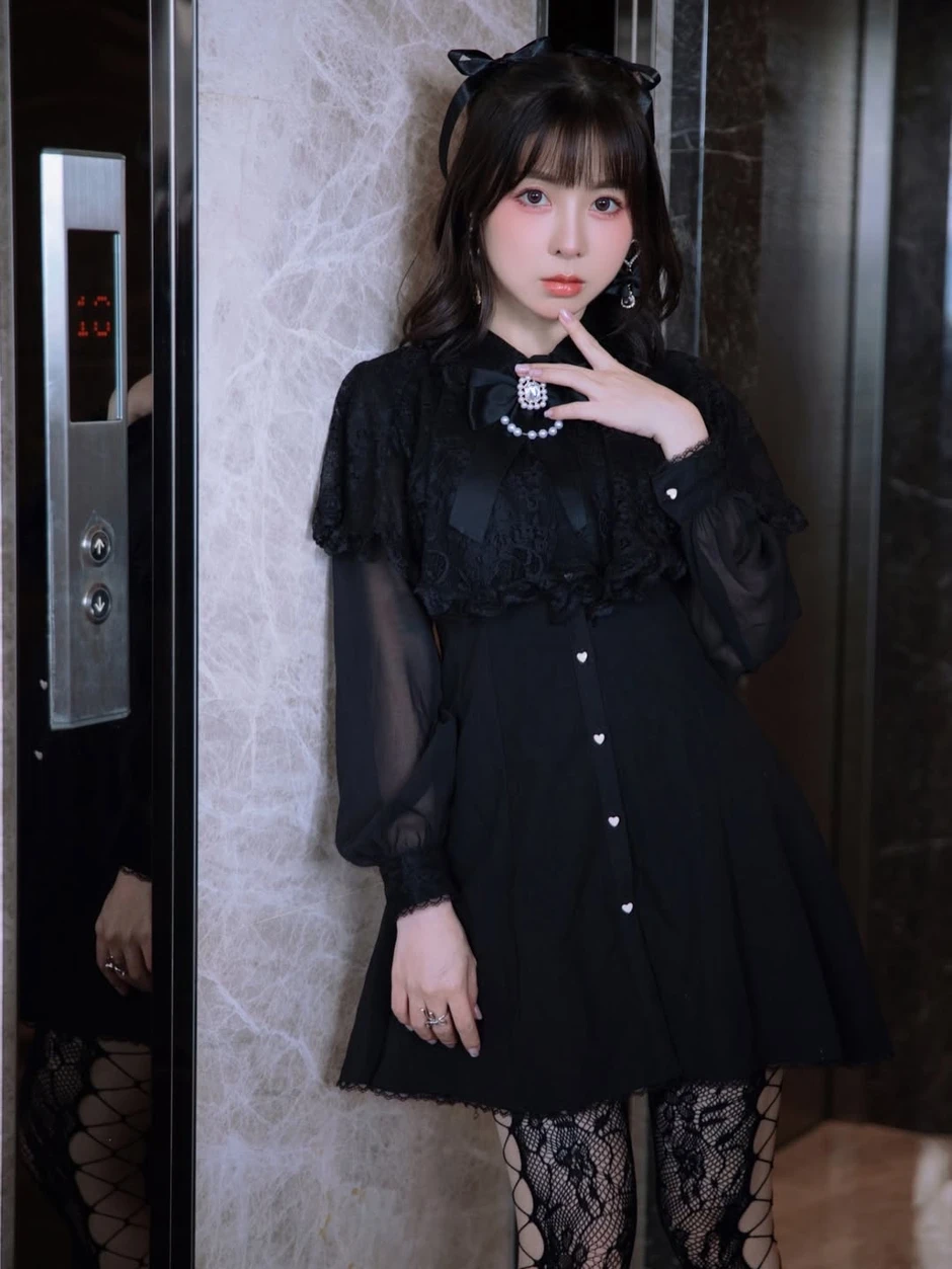 Hot girl nổi tiếng bất ngờ than thở chuyện tình cảm