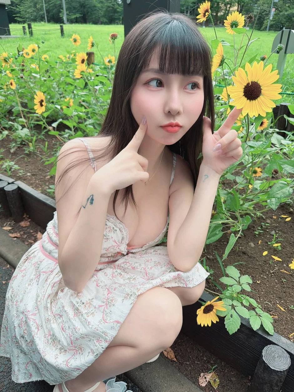 Hot girl nổi tiếng bất ngờ than thở chuyện tình cảm