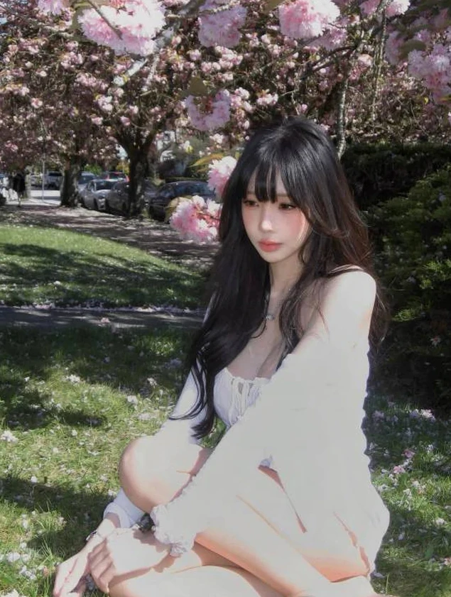 Khoe bạn gái gợi cảm, nam streamer được CĐM ghen tị, khẳng định là chàng trai "may mắn" nhất năm Khoe bạn gái gợi cảm, nam streamer được CĐM ghen tị, khẳng định là chàng trai "may mắn" nhất năm