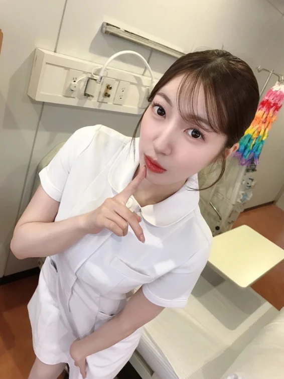 Lại thêm một hot girl nổi tiếng tuyên bố giải nghệ, thời gian hoạt động ngắn ngủi chỉ hai năm khiến fan tiếc nuối