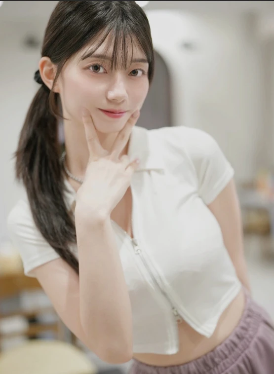 Nổi tiếng nhất sau thời Yua Mikami, hot girl Nhật Bản khiến fan phát sốt Nổi tiếng nhất sau thời Yua Mikami, hot girl Nhật Bản khiến fan phát sốt