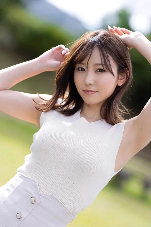 Tự ti suốt 25 năm vì căn bệnh "khó nói", hot girl xinh đẹp chia sẻ quá khứ xấu hổ với crush, fan cảm thông tột độ