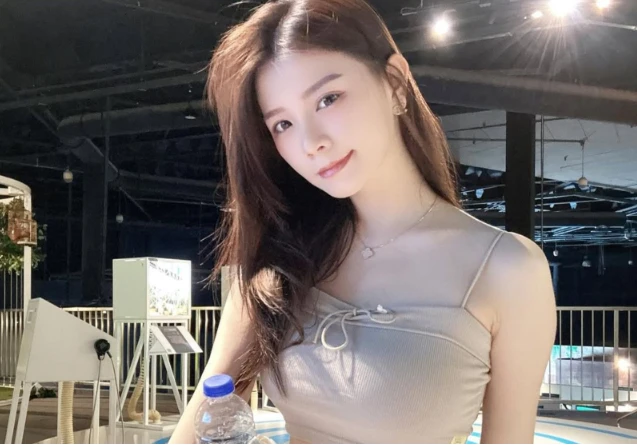 Từng vướng ồn ào ảnh nóng, đời tư, hot girl gợi cảm bất ngờ đổi nghệ danh, chuyển luôn chỗ ở, hướng tới cuộc sống mới