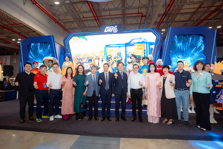 VTC tại Vietnam GameVerse 2026: "Sức nóng" bùng nổ ngay từ những phút đầu khai cuộc