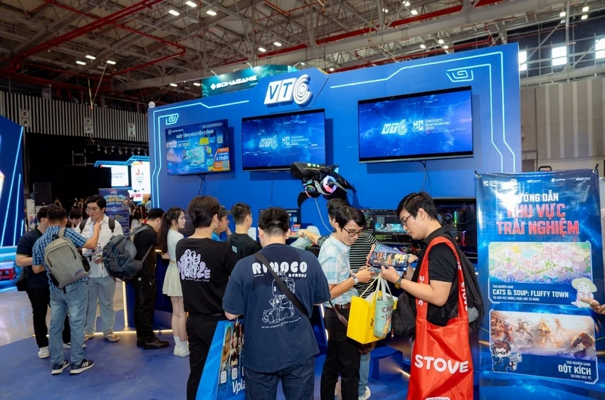 VTC tại Vietnam GameVerse 2026: "Sức nóng" bùng nổ ngay từ những phút đầu khai cuộc