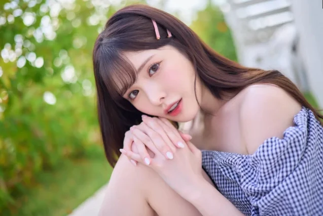 Xóa hẳn trang cá nhân 1,2 triệu theo dõi, hot girl gợi cảm quyết đoạn tuyệt quá khứ, fan bùi ngùi tiếc nuối