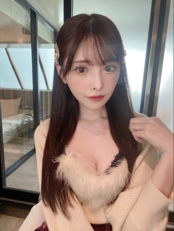 Xóa hẳn trang cá nhân 1,2 triệu theo dõi, hot girl gợi cảm quyết đoạn tuyệt quá khứ, fan bùi ngùi tiếc nuối