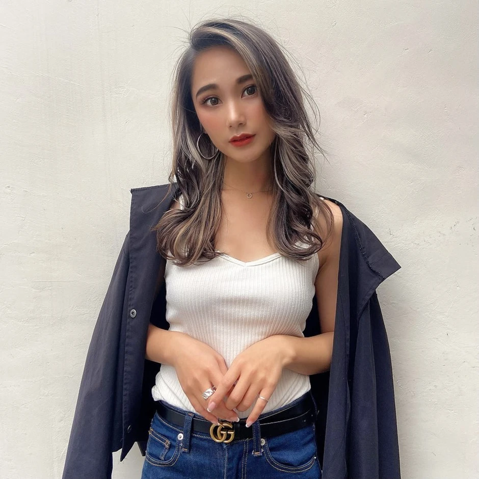 Xuất hiện trên truyền hình, nàng hot girl mạng khiến CĐM ngẩn ngơ, không biết hình ảnh nào mới "đáng tin"