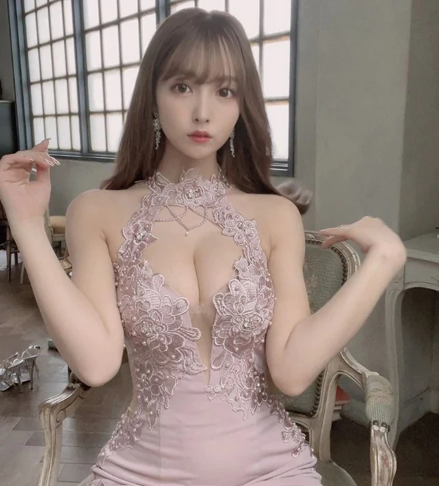 Yua Mikami hé lộ quá khứ