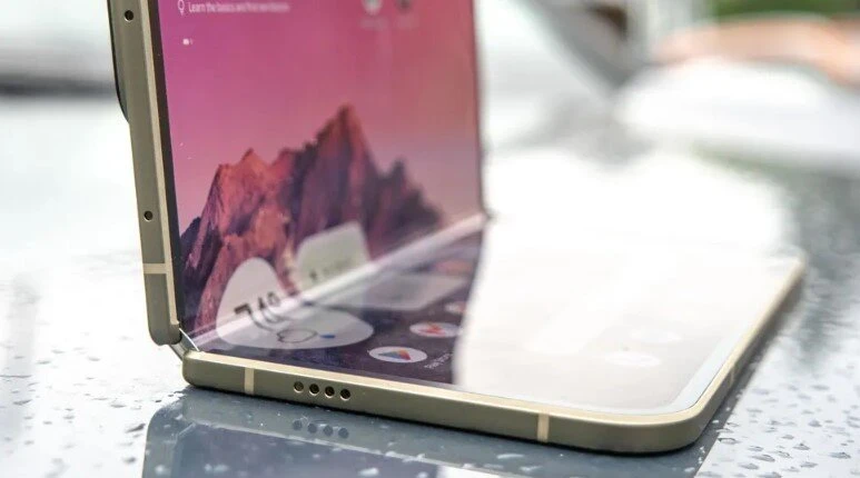 11 điều cần biết về iPhone màn hình gập đầu tiên của Apple 11 điều cần biết về iPhone màn hình gập đầu tiên của Apple