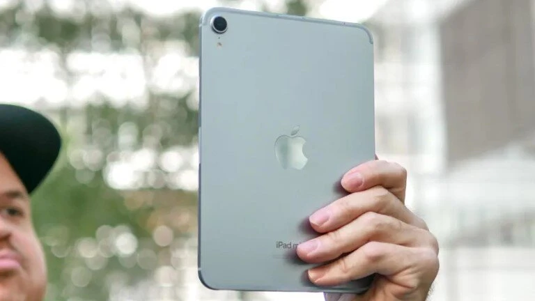 11 điều cần biết về iPhone màn hình gập đầu tiên của Apple 11 điều cần biết về iPhone màn hình gập đầu tiên của Apple