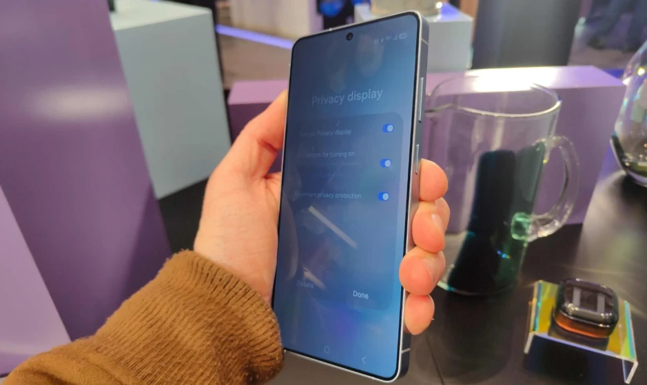 3 tính năng trên Galaxy S26 Ultra khiến người hâm mộ quay xe sang iPhone 17 Pro