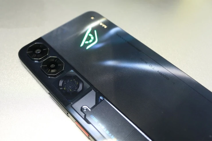 6 điện thoại giá dưới 10 triệu giảm sâu tháng 10: Sức hút RAM 12GB, camera 200MP
