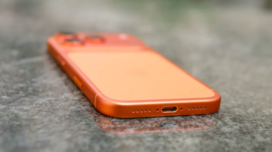 7 tin đồn gây bất ngờ về chiếc iPhone kỷ niệm 20 năm