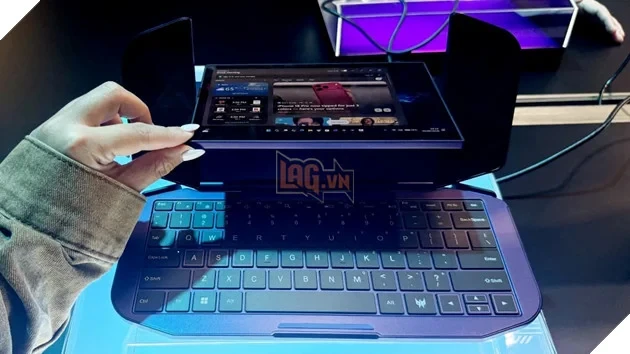 Acer giới thiệu máy chơi game cầm tay Project DualPlay Mini có thiết kế "biến hình" như laptop