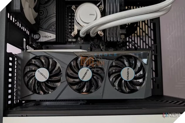 AMD được cho là sắp ra mắt Radeon RX 9050 8GB giữa khủng hoảng VRAM toàn cầu