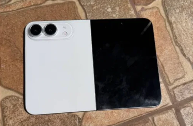 Ảnh rò rỉ iPhone Ultra khiến iFan như ngồi trên đống lửa