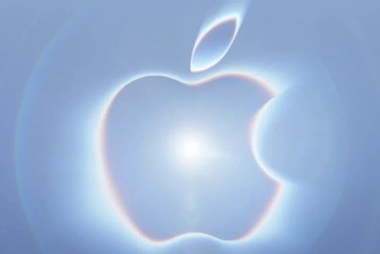 Lời mời “Bất ngờ và tỏa sáng” từ Apple: iPhone gập sắp lộ diện