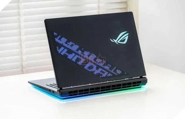 ASUS Republic of Gamers ra mắt ROG Strix SCAR 18 2026 tại Việt Nam